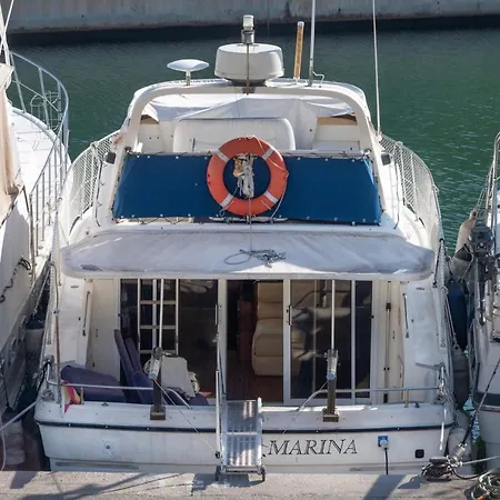 Boat Barcelona Hotel na wodzie San Adrián de Besós