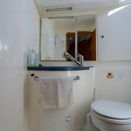 Hotel na wodzie Boat Barcelona San Adrián de Besós