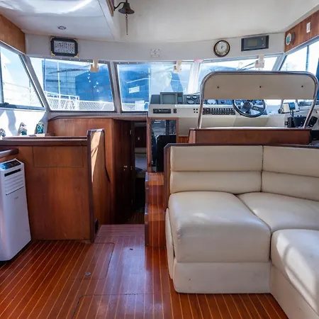 Boat Barcelona Botel