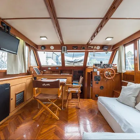 Hotel na wodzie Boat Barcelona San Adrián de Besós