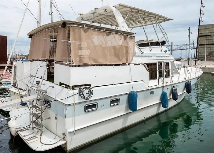Boat Barcelona * 산트 아드리아 데 베소스