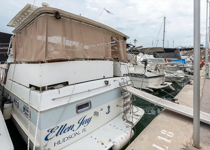 Boat Barcelona 보트호텔 *