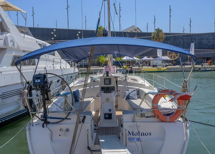 Boat Barcelona 보트호텔 산트 아드리아 데 베소스