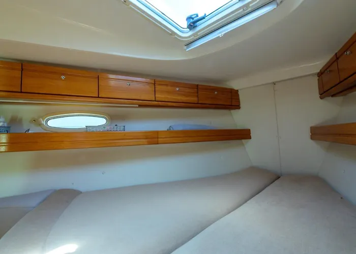 Boat Barcelona * 산트 아드리아 데 베소스