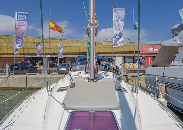 Boat Barcelona 보트호텔 산트 아드리아 데 베소스